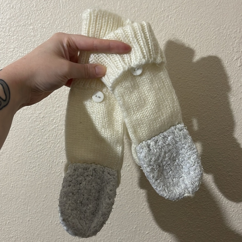 Fingertip less mittens